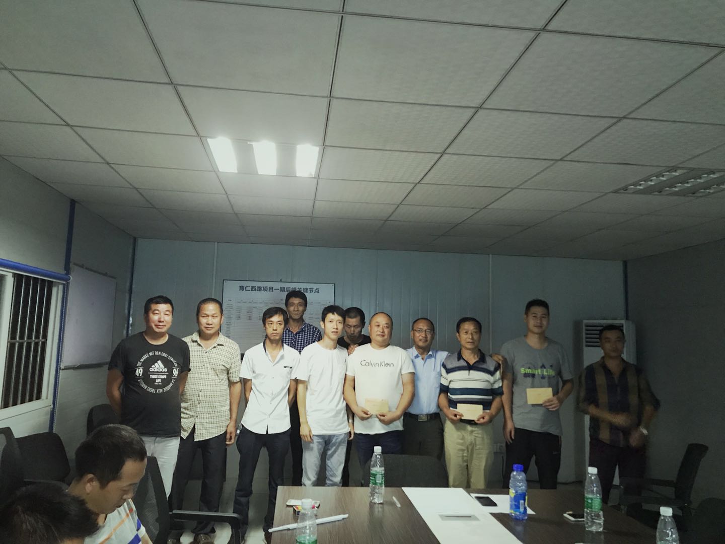 “黑豹”公司第二季度飞检总结表彰会